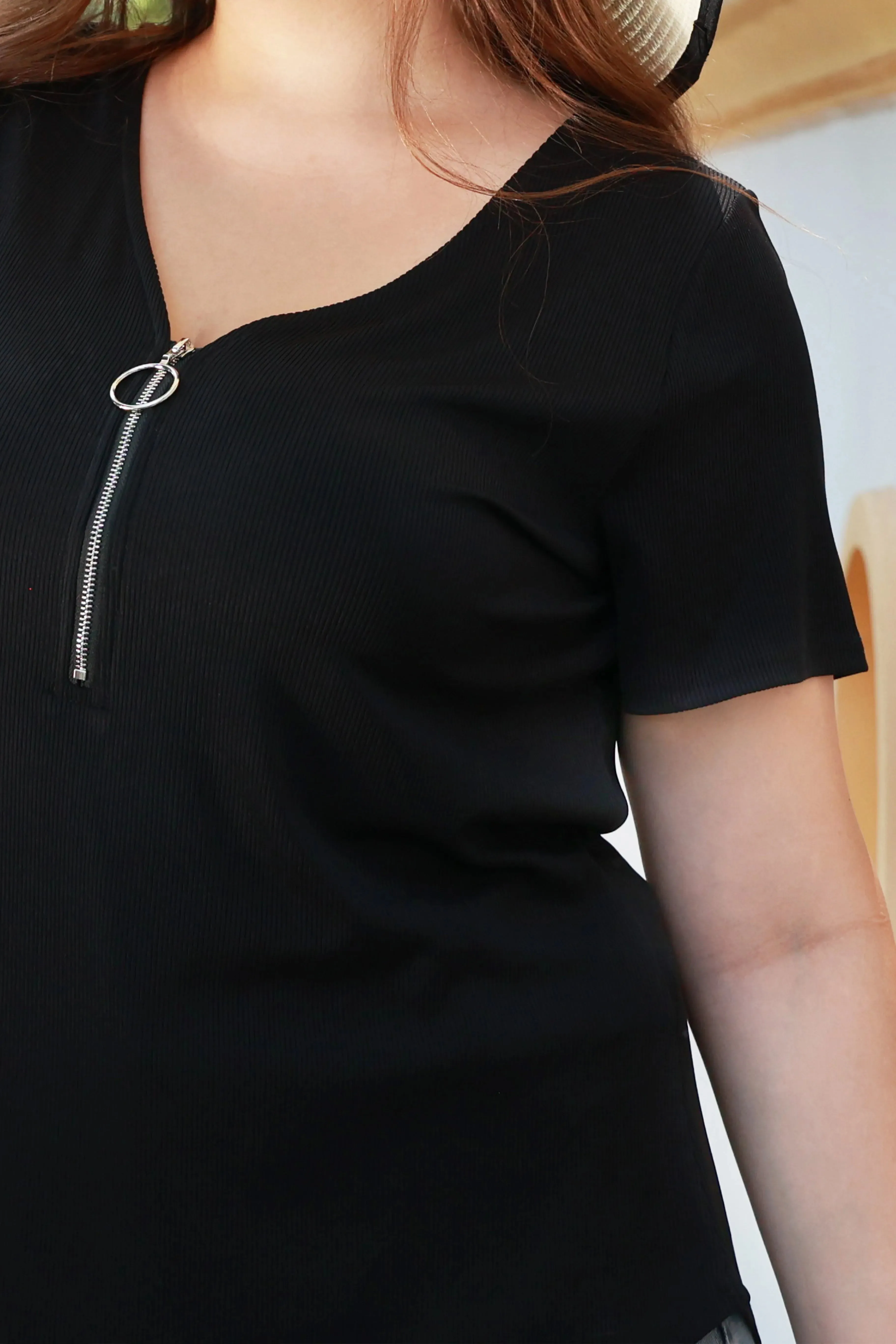Plain Quarter Zip Up V Neck Short Sleeves Shirt