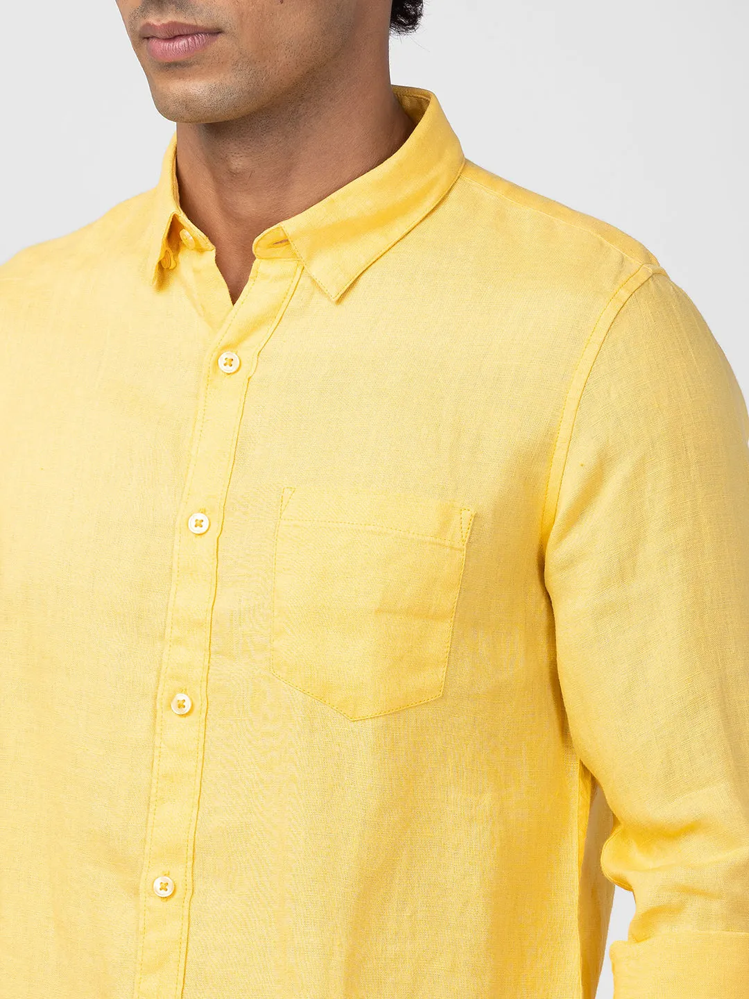Spykar Men Chrome Yellow Cotton Slim Fit Plain Shirt