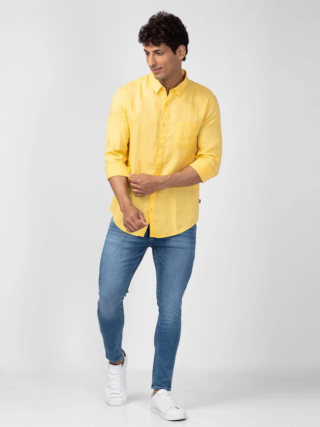 Spykar Men Chrome Yellow Cotton Slim Fit Plain Shirt